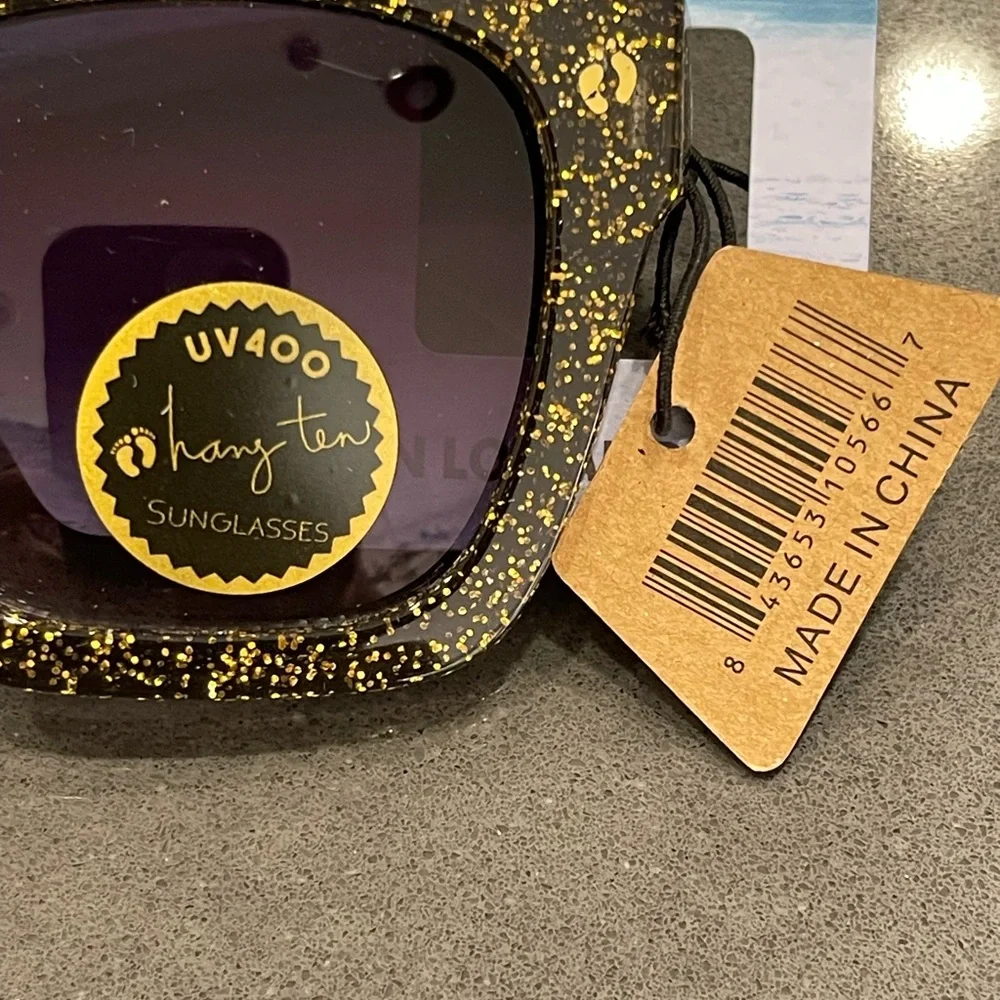 NWT HANG TEN SUNGLASSES, UV400, FOR TWEENS age 8+. Black with Gold Glitter!